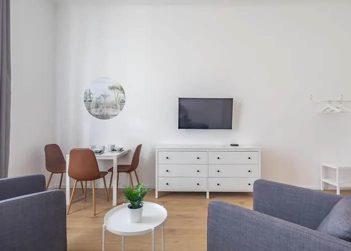 Central - Cute And Comfy Home